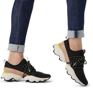 SOREL Kinetic Impact Lace Sneaker Sz 6.5